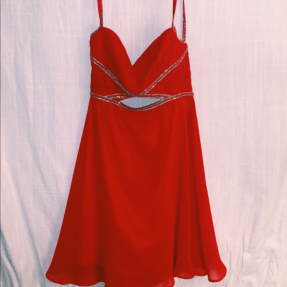 Minuet Short Prom Dress Red